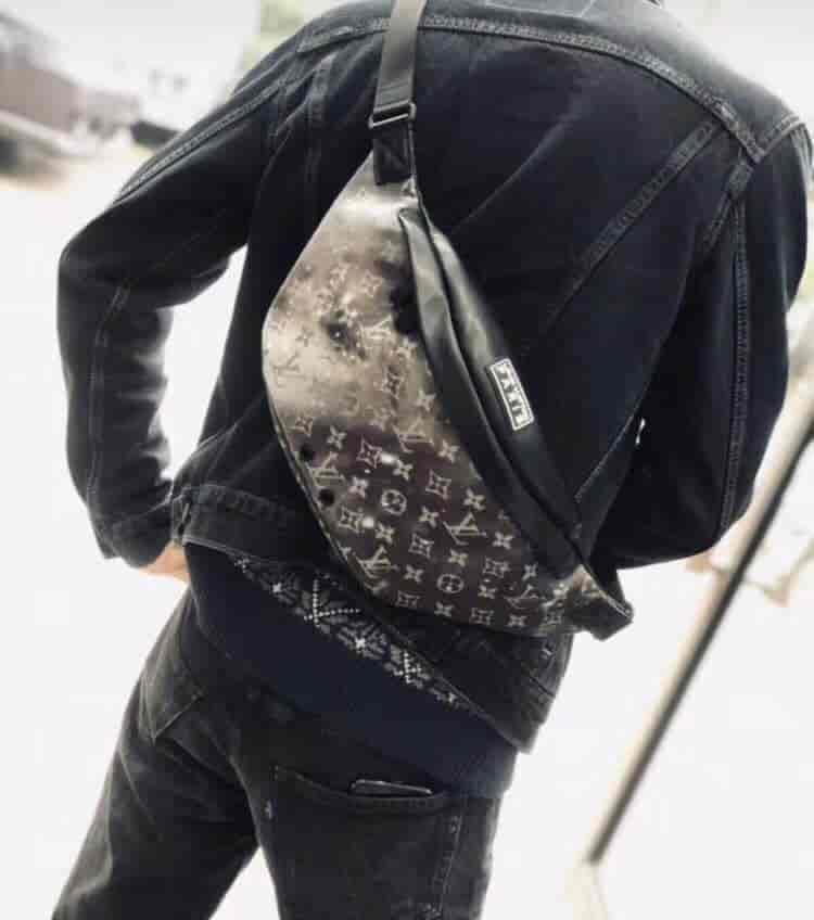 路易威登/lv galaxy银河星空系列discovery腰包 m44444