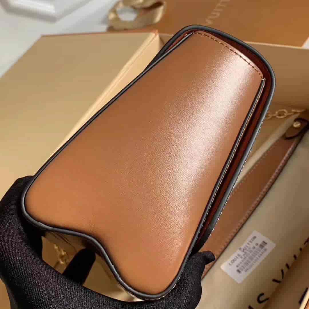 LV路易威登 19年新款白色拼橙色浮纹印花Twist手袋 M44460