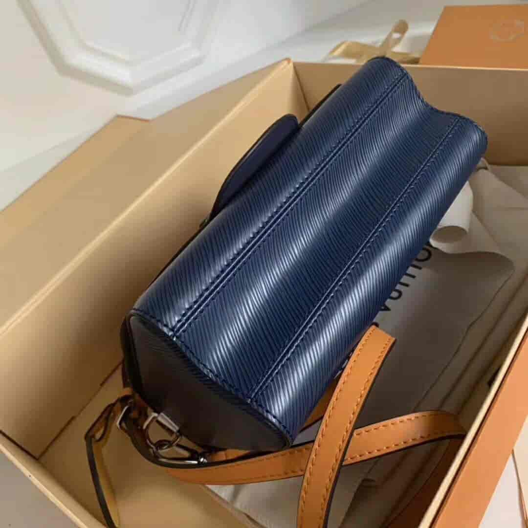 LV/路易威登 刺绣Epi皮革帆布贴饰Twist手袋 M52513