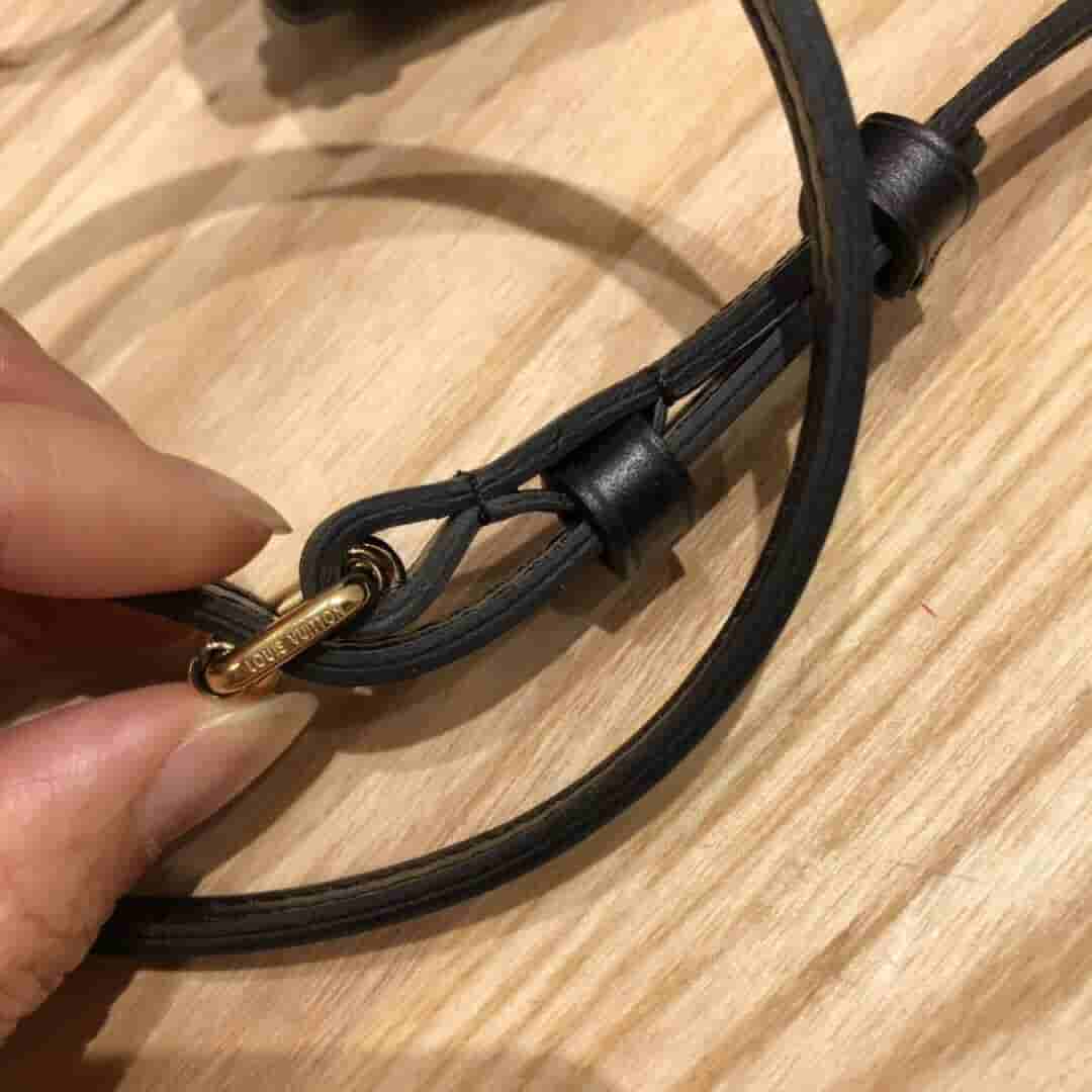 LV M53201 M53253 19新款女包 PETITE MALLE 格纹盒子包