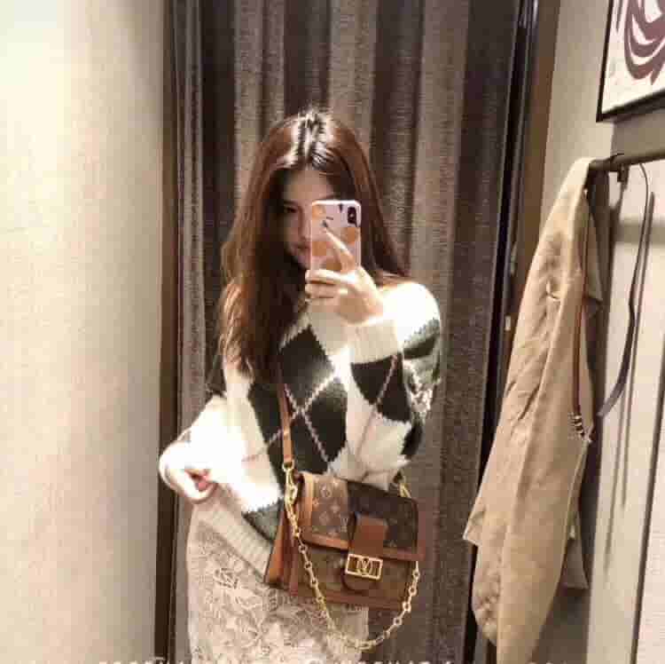 LV Dauphine手袋 链条单肩斜挎邮差包 M44391