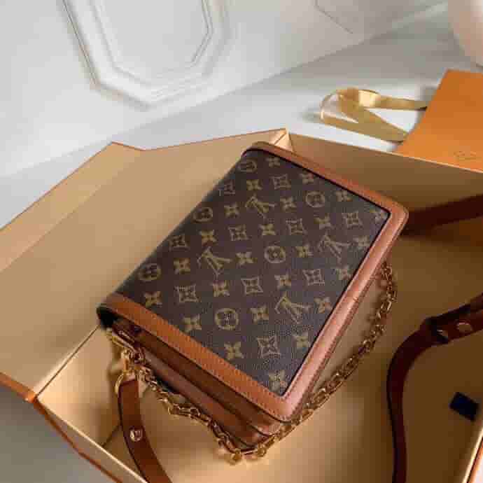 LV Dauphine手袋 链条单肩斜挎邮差包 M44391
