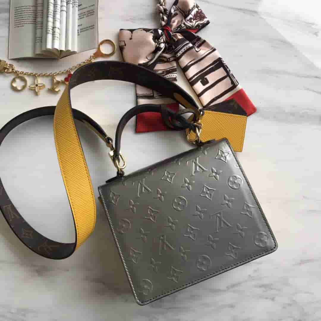 LV Spring Street手袋 M90376 M90375 M90376