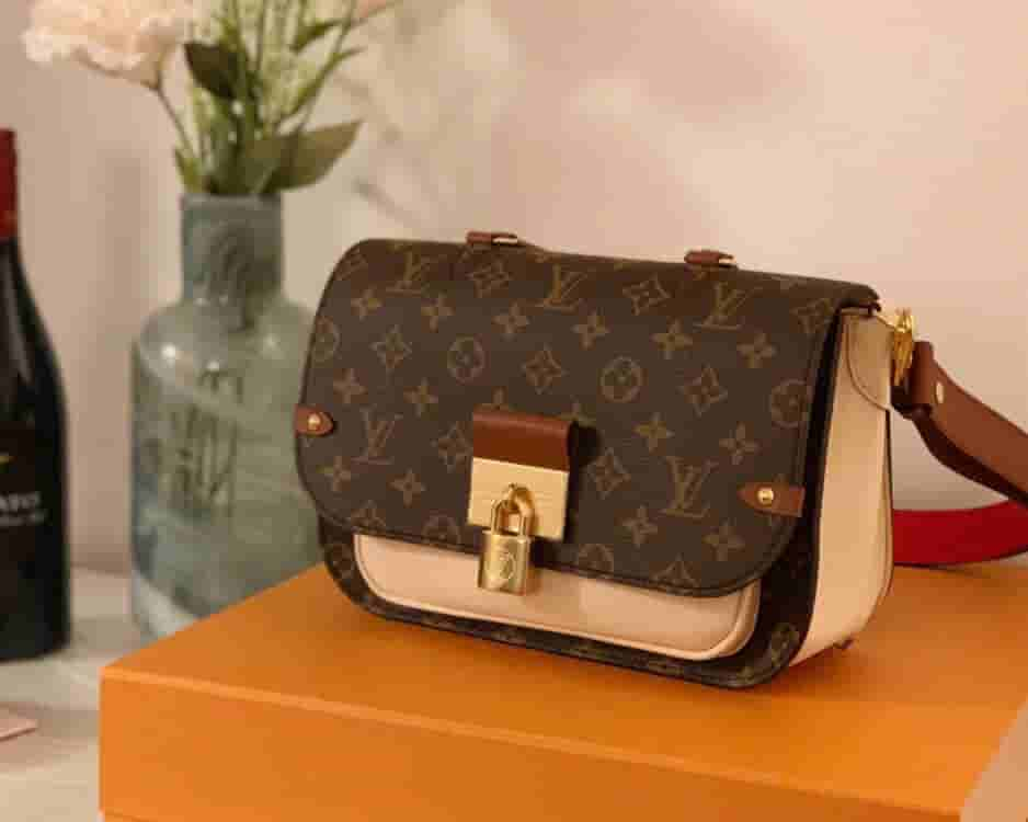 louis vuitton m44548 m44353 m44354 vaugirard small postman bag