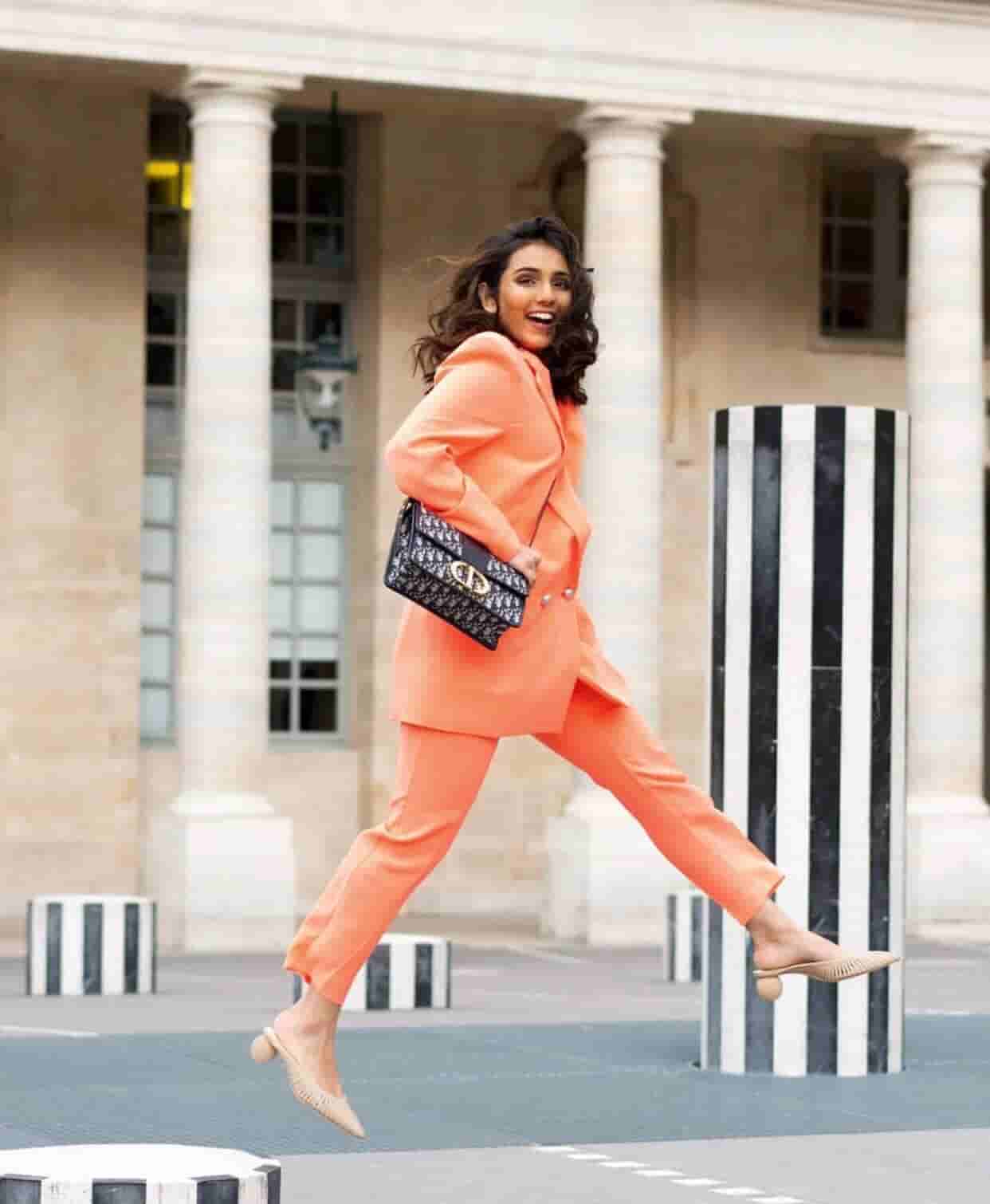 Dior迪奥 19新款30 MontaigneCD扣翻盖邮差包蒙田包单肩包斜跨包