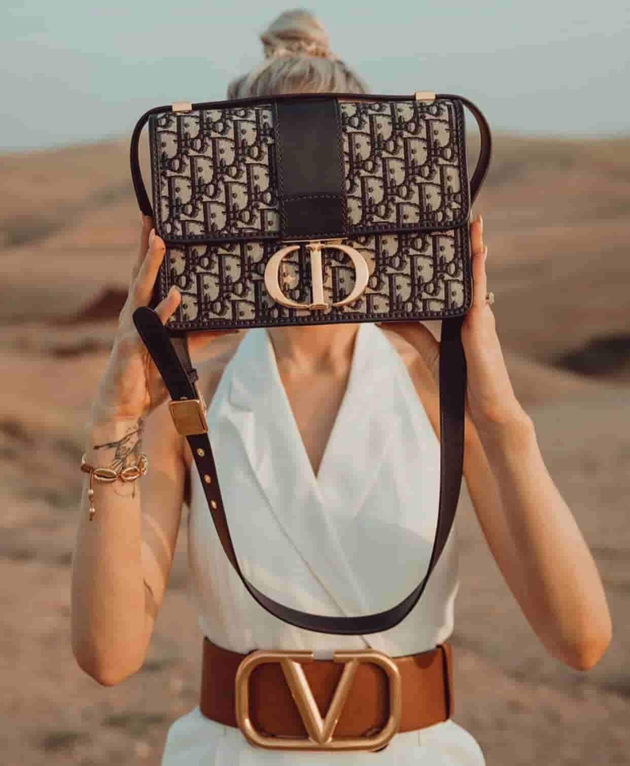 Dior迪奥 19新款30 MontaigneCD扣翻盖邮差包蒙田包单肩包斜跨包