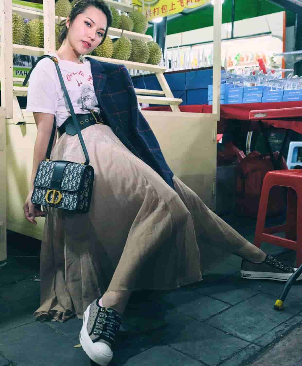 Dior迪奥 19新款30 MontaigneCD扣翻盖邮差包蒙田包单肩包斜跨包