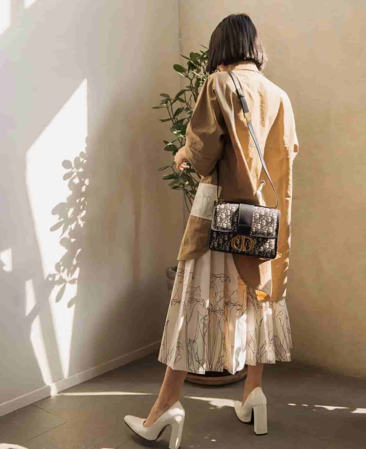 Dior迪奥 19新款30 MontaigneCD扣翻盖邮差包蒙田包单肩包斜跨包