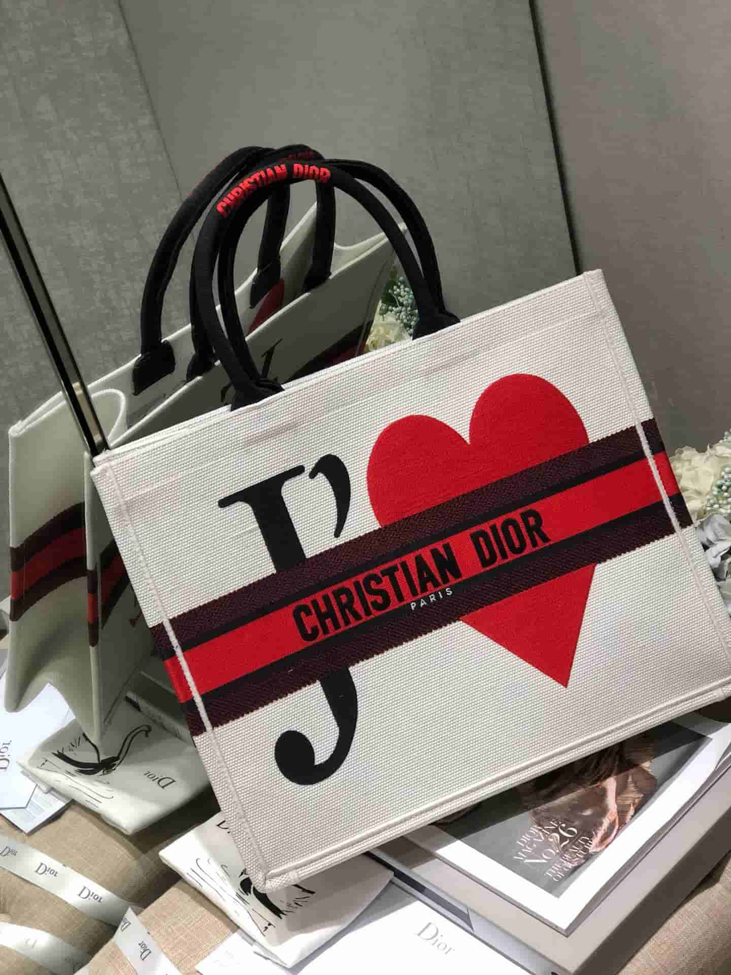 Dior/迪奥 七夕限定BOOK TOTE白色JE T’AIME图案手提购物袋