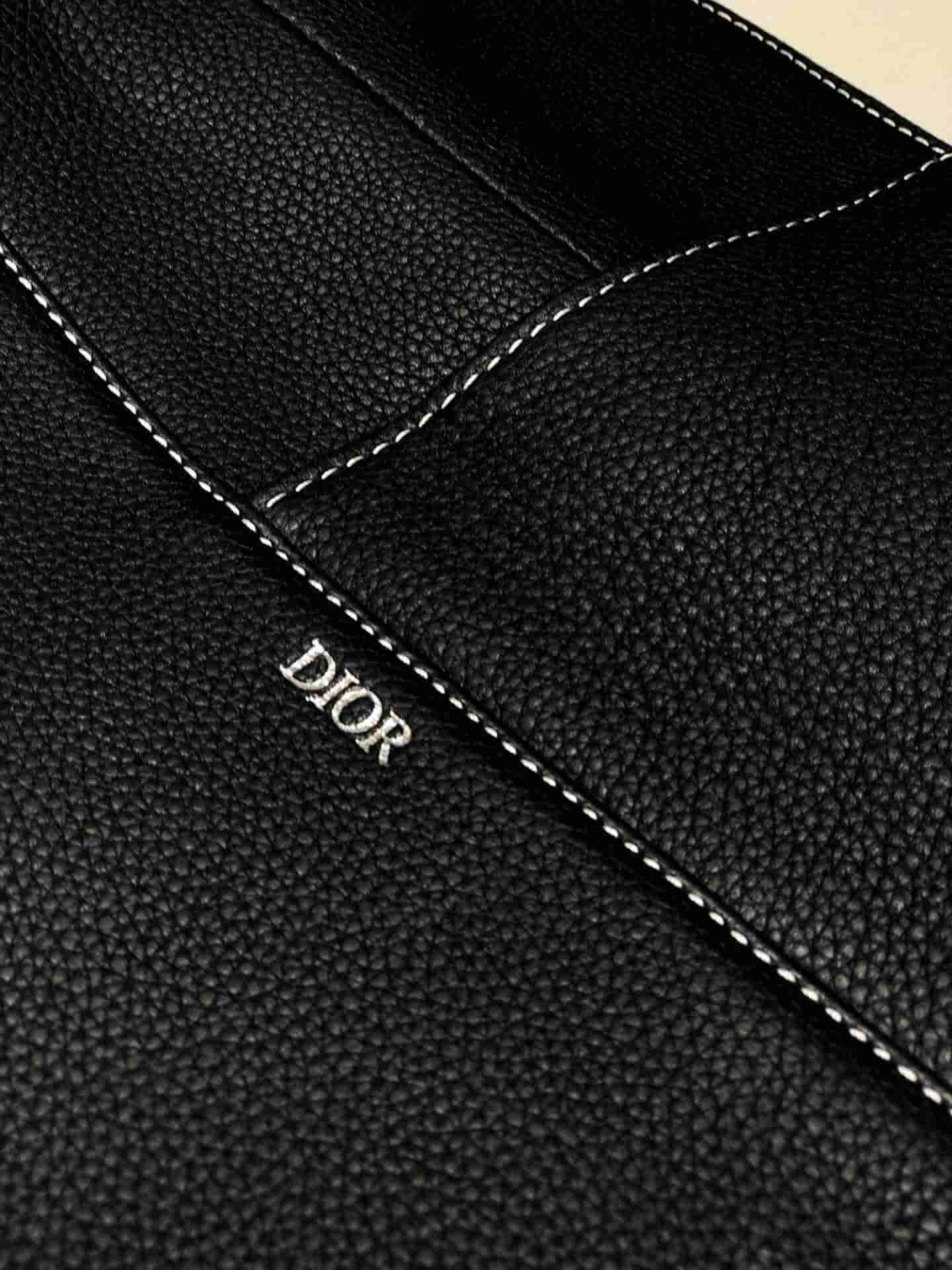 Dior/迪奥 Kaws合作款Homme Saddle Bag蜜蜂图案胸包