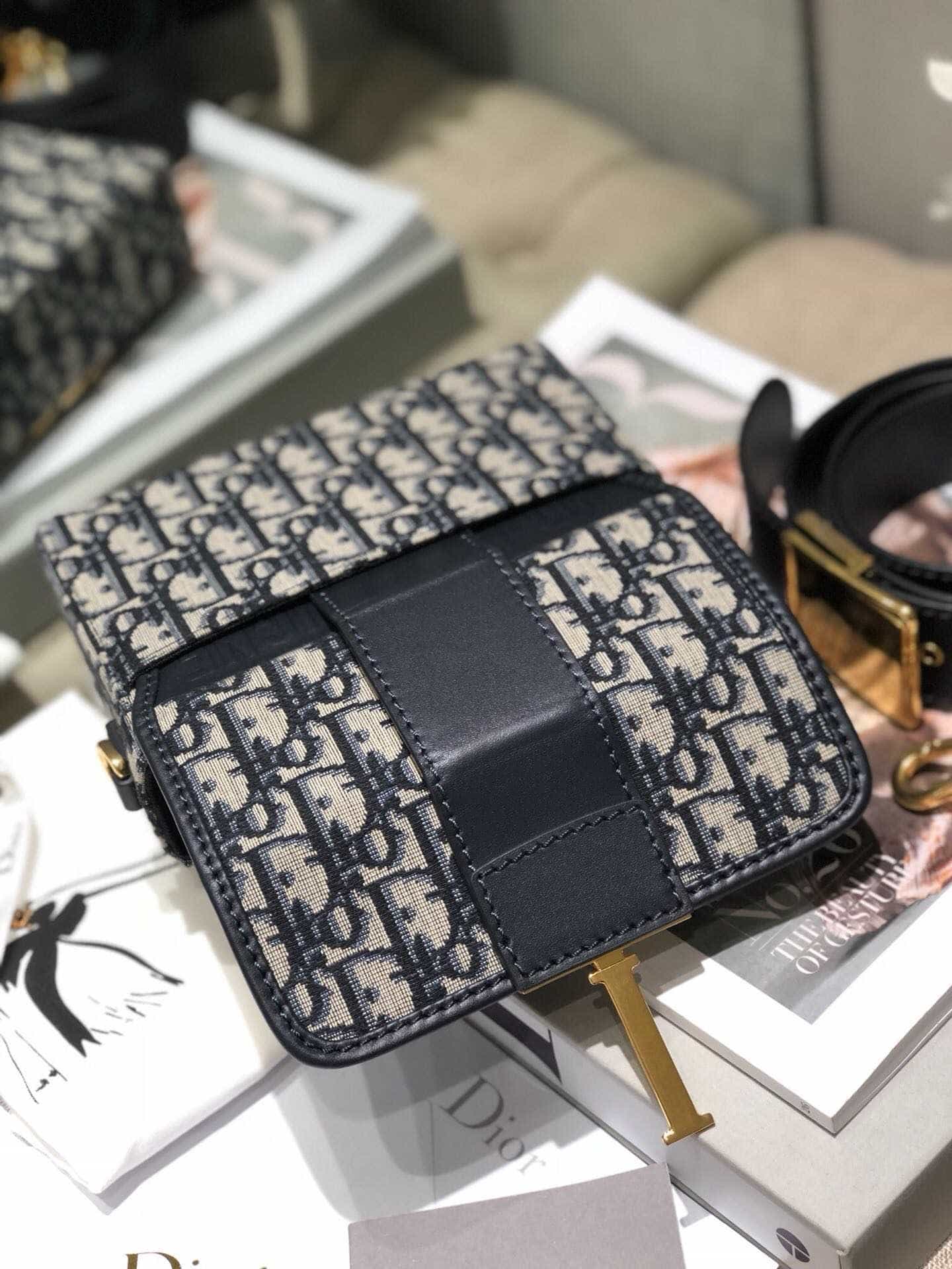 Dior/迪奥 30 MONTAIGNE提花帆布BOX款手袋 M9204UTZQ_M928