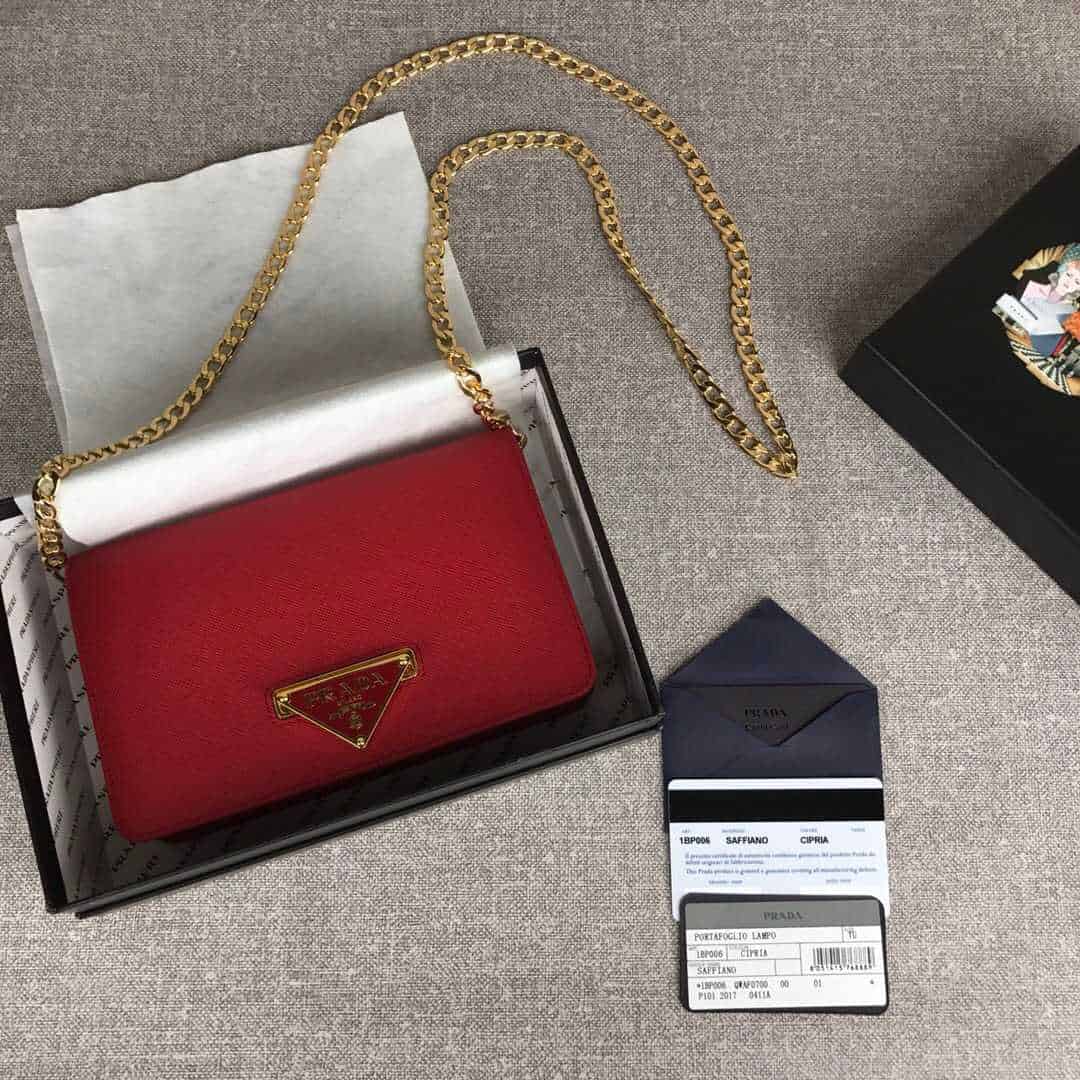 Prada/普拉达 Saffiano 皮革单肩包 1BP006