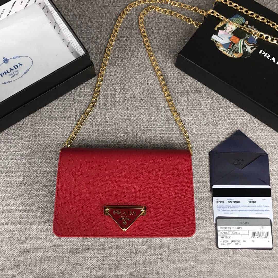 Prada/普拉达 Saffiano 皮革单肩包 1BP006