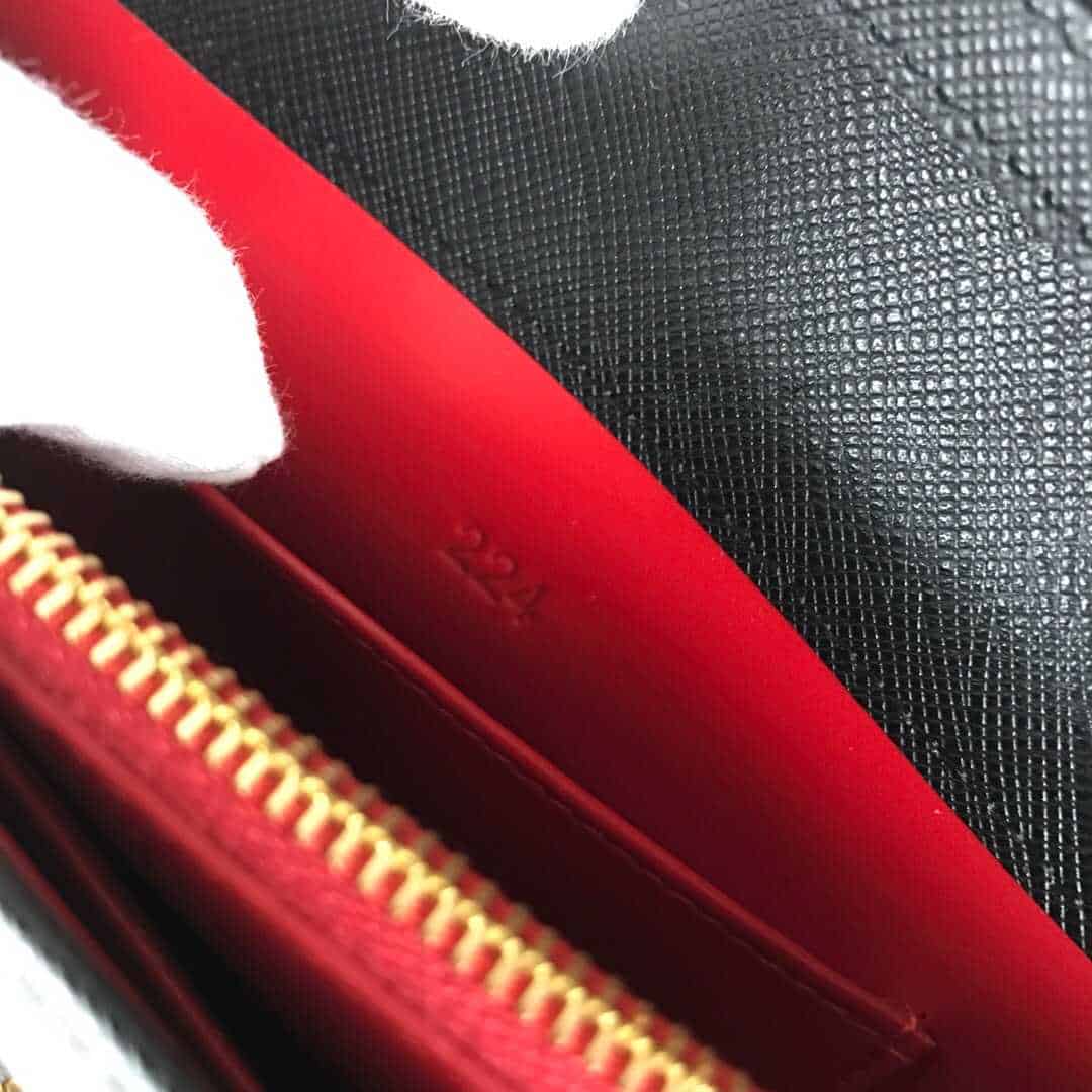 Prada/普拉达 Saffiano 皮革单肩包 1BP006