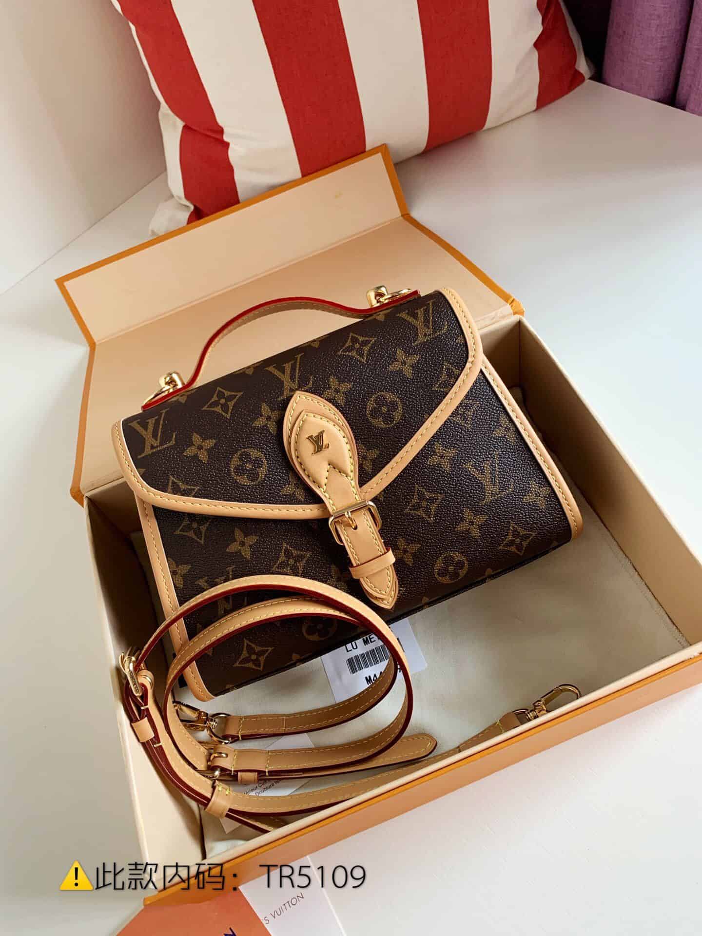 LV M44919 Ivy 手袋 复古邮差包单肩斜挎手提包