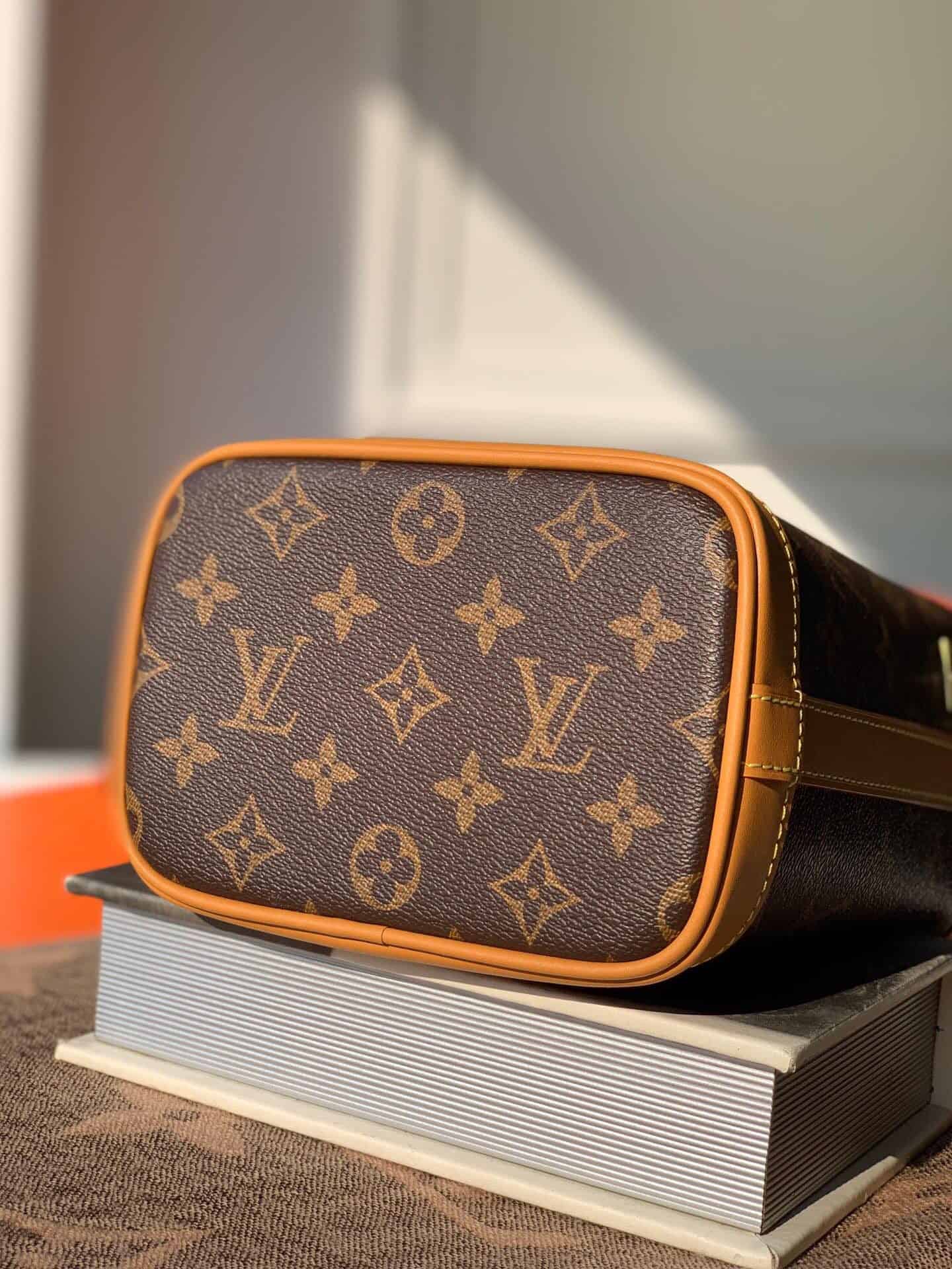 LV M44877 Milk Box手袋 复古链条水桶斜挎包