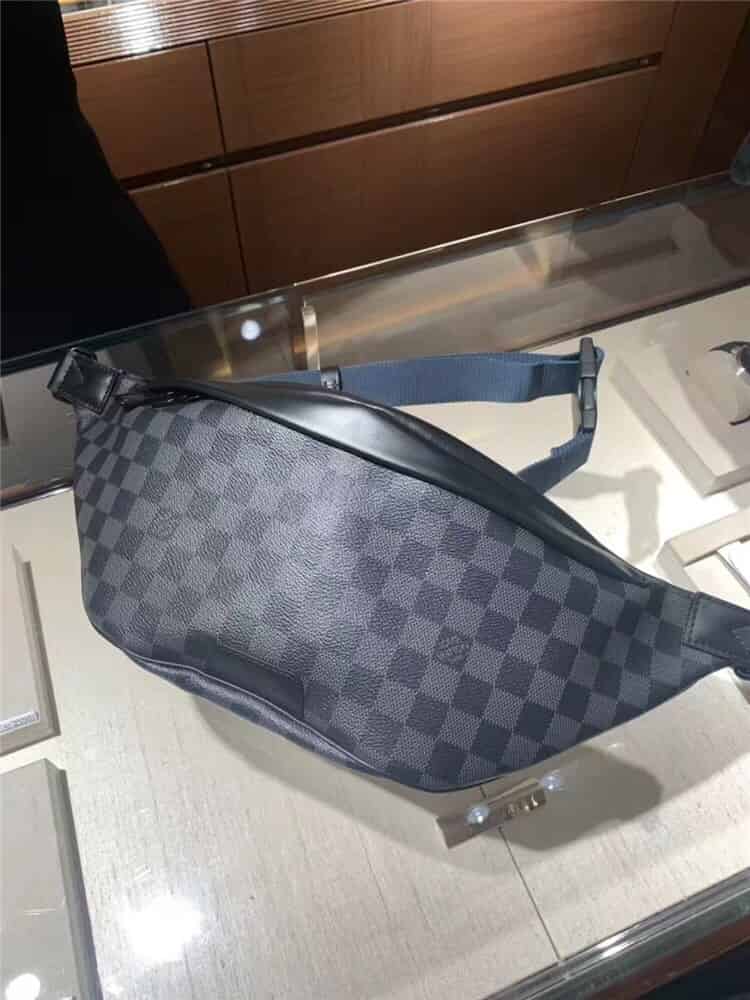 LV N40187 Damier Graphite涂层帆布Discovery腰包
