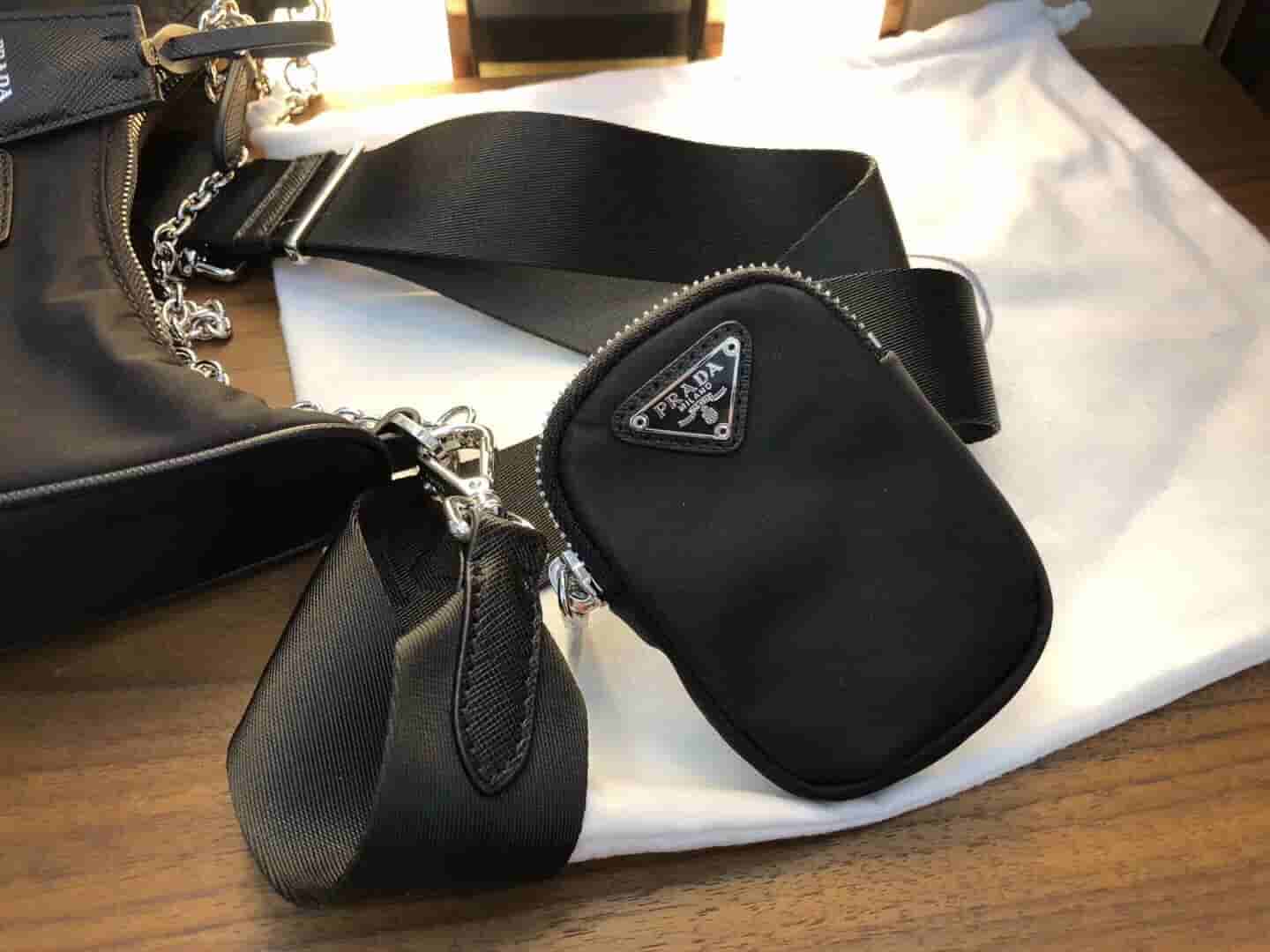 Prada/普拉达 新款HOBO 三合一链条包 尼龙腋下包半月包