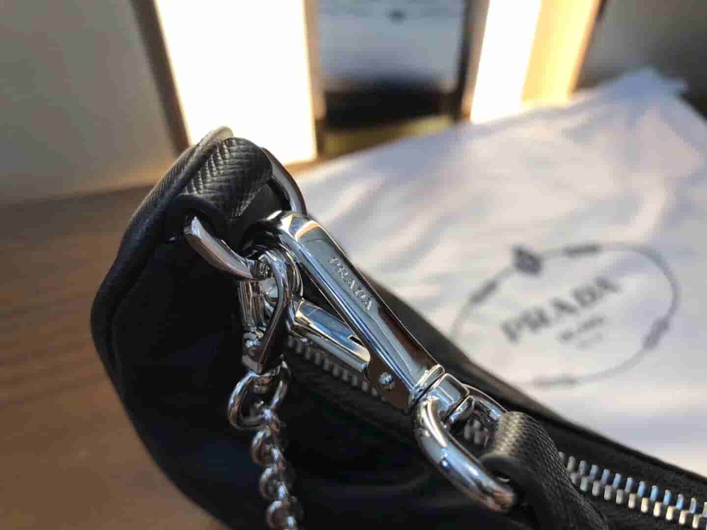 Prada/普拉达 新款HOBO 三合一链条包 尼龙腋下包半月包