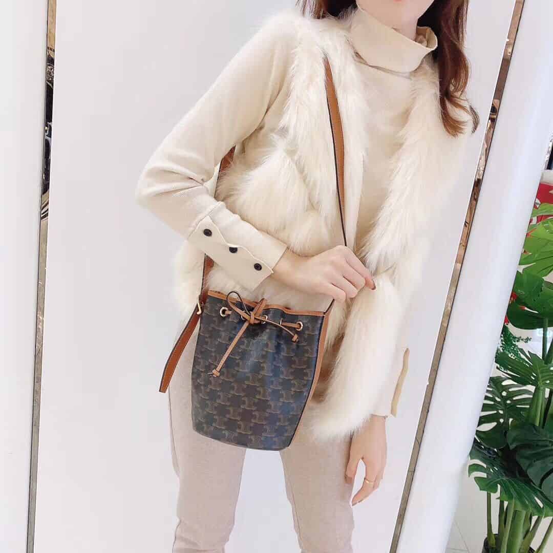 Celine/赛琳 TRIOMPHE帆布小号抽绳包水桶包 191142