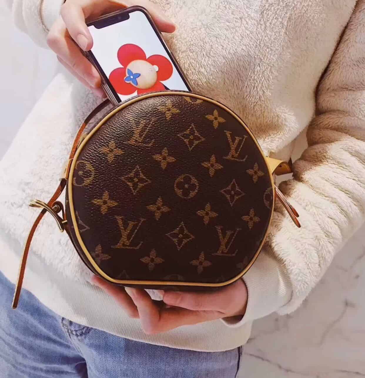 LV M45149 Boîte Chapeau Souple 小号手袋 软圆饼包