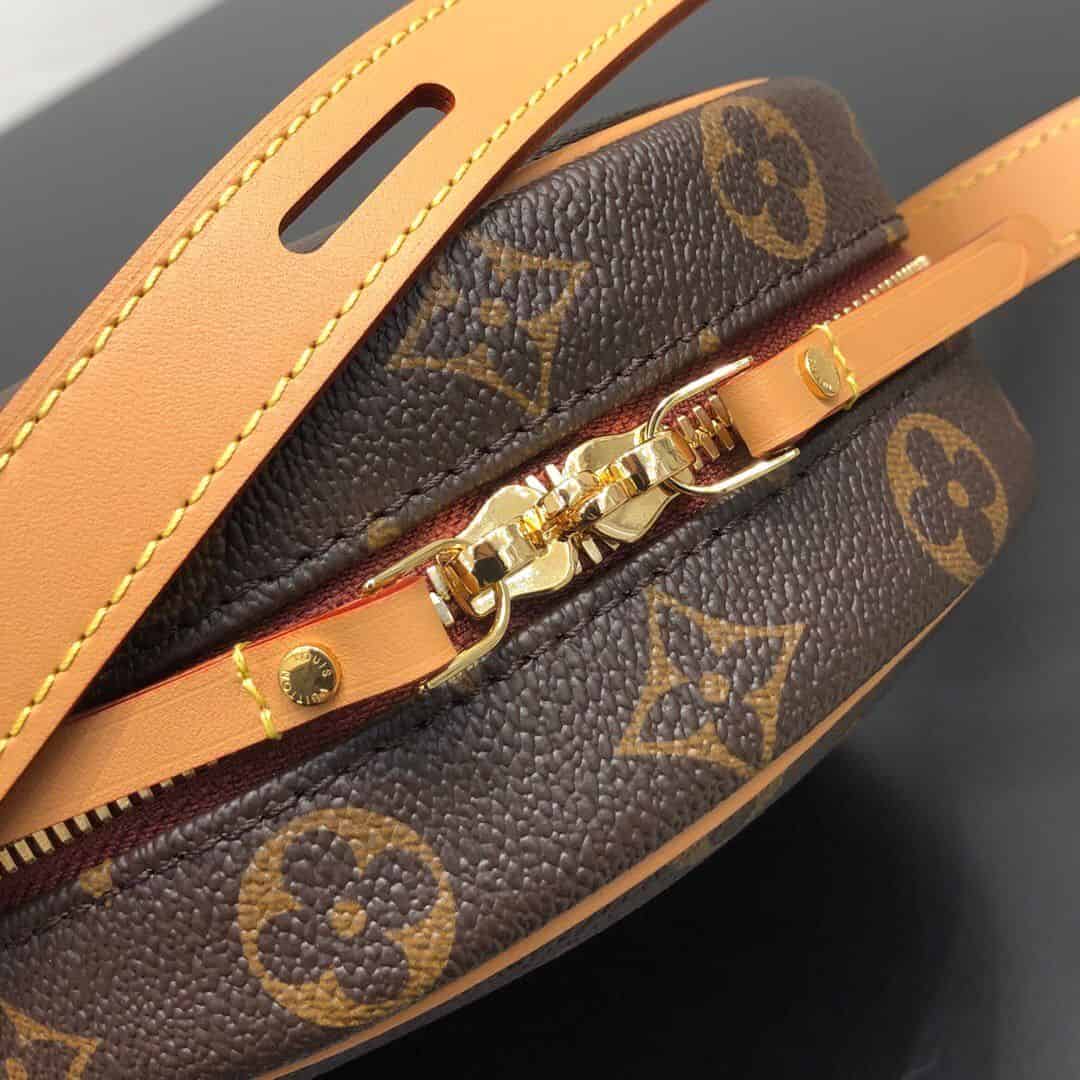 LV M45149 Boîte Chapeau Souple 小号手袋 软圆饼包