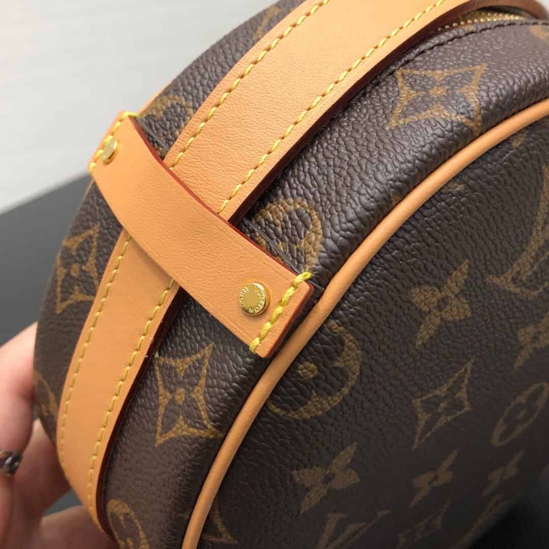 LV M45149 Boîte Chapeau Souple 小号手袋 软圆饼包