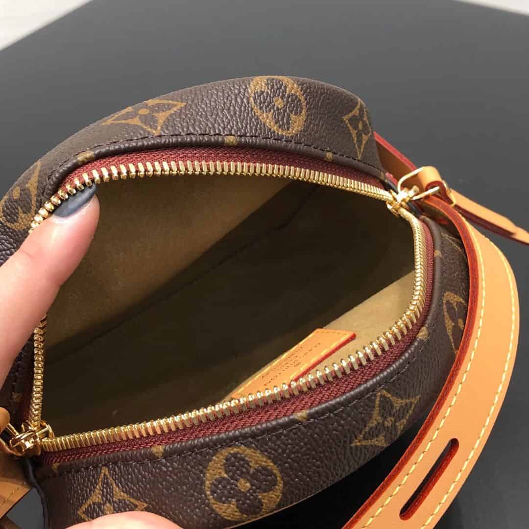 LV M45149 Boîte Chapeau Souple 小号手袋 软圆饼包