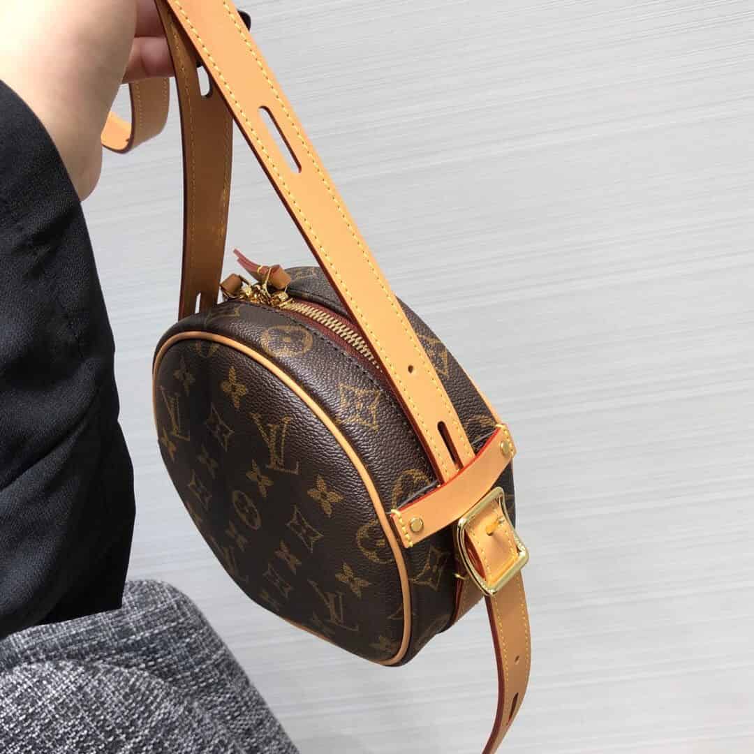 LV M45149 Boîte Chapeau Souple 小号手袋 软圆饼包