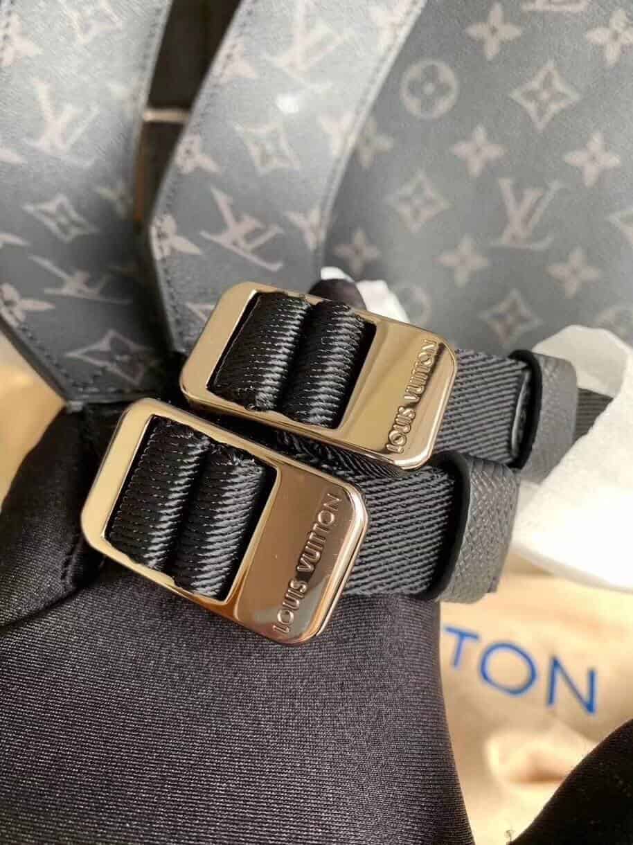 LV M30417 Taigarama系列Taiga牛皮OUTDOOR双肩包背包