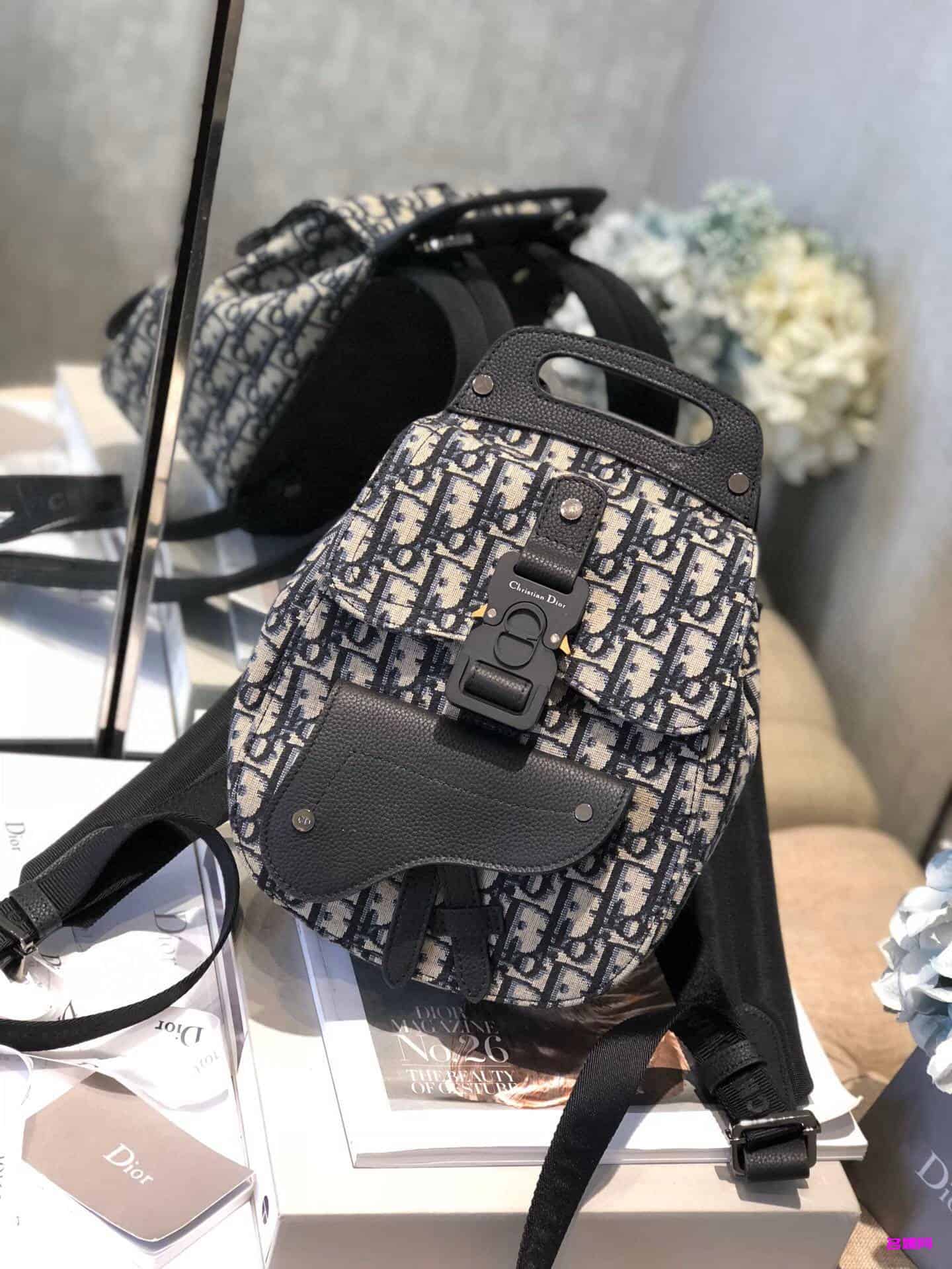 Dior/迪奥 Oblique海军蓝提花迷你马鞍包双肩背包 1ADBA086