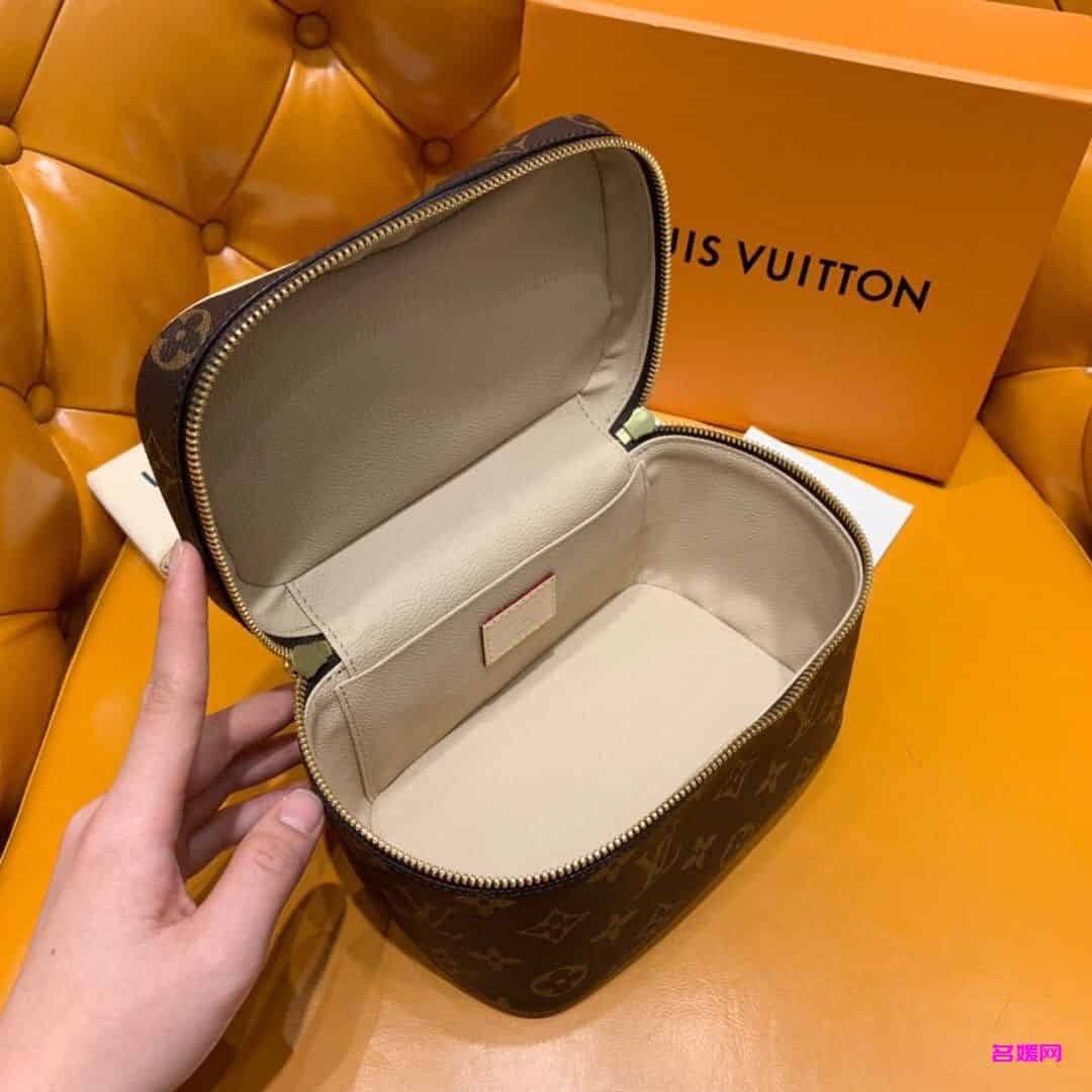 LV M44495 2020年新款Nice老花迷你化妆包化妆箱