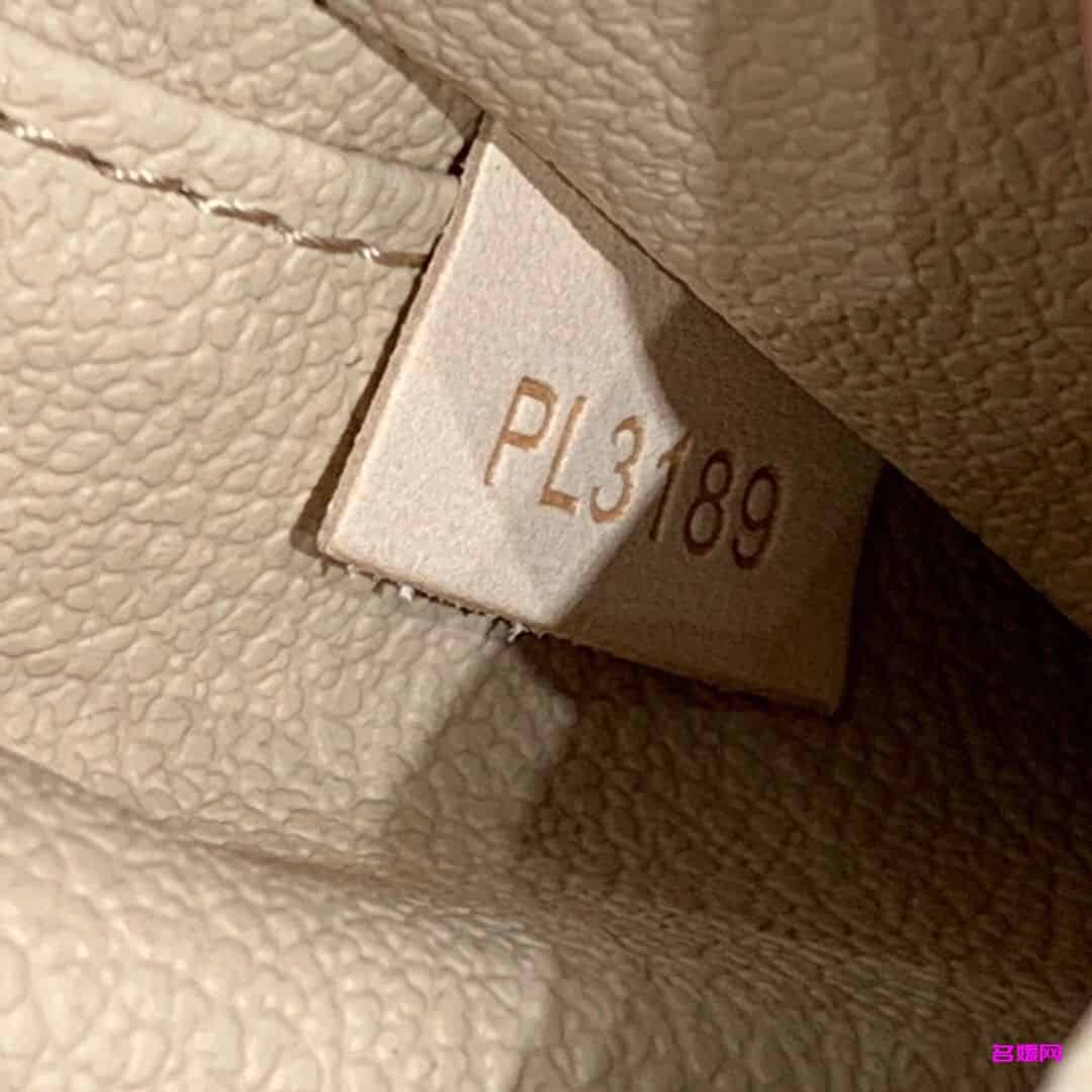 LV M44495 2020年新款Nice老花迷你化妆包化妆箱