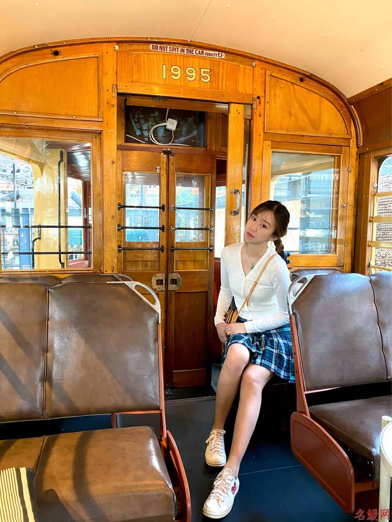 lv mini硬圆饼 mini boite chapeau M44699