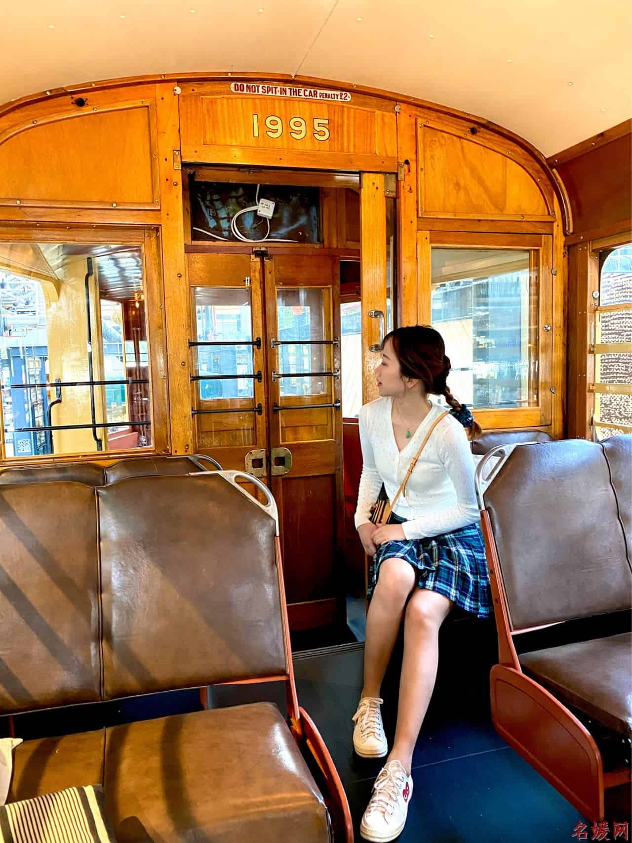 lv mini硬圆饼 mini boite chapeau M44699