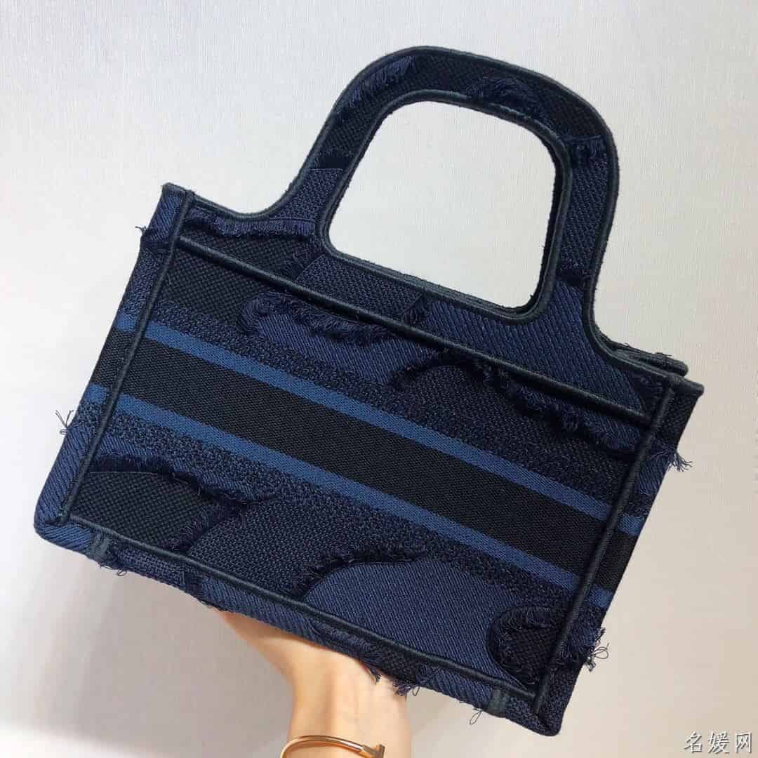 DIOR BOOK TOTE蓝色迷彩刺绣帆布托特包 M1271ZWAH_M928