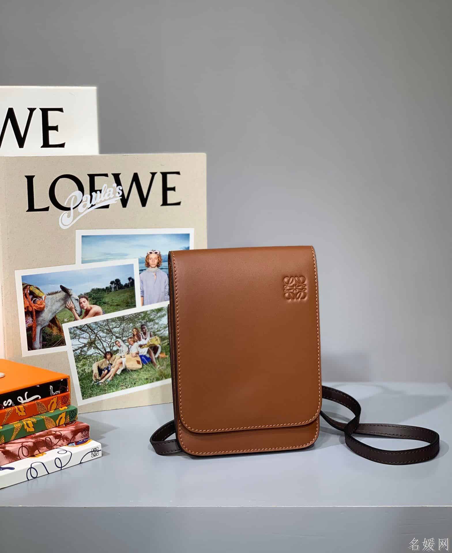 Loewe/罗意威 Gusset Flat Crossbody Bag 手机包