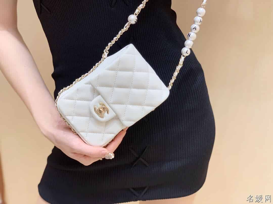 Chanel/香奈儿 2020新款珍珠字母手机包 AS1624