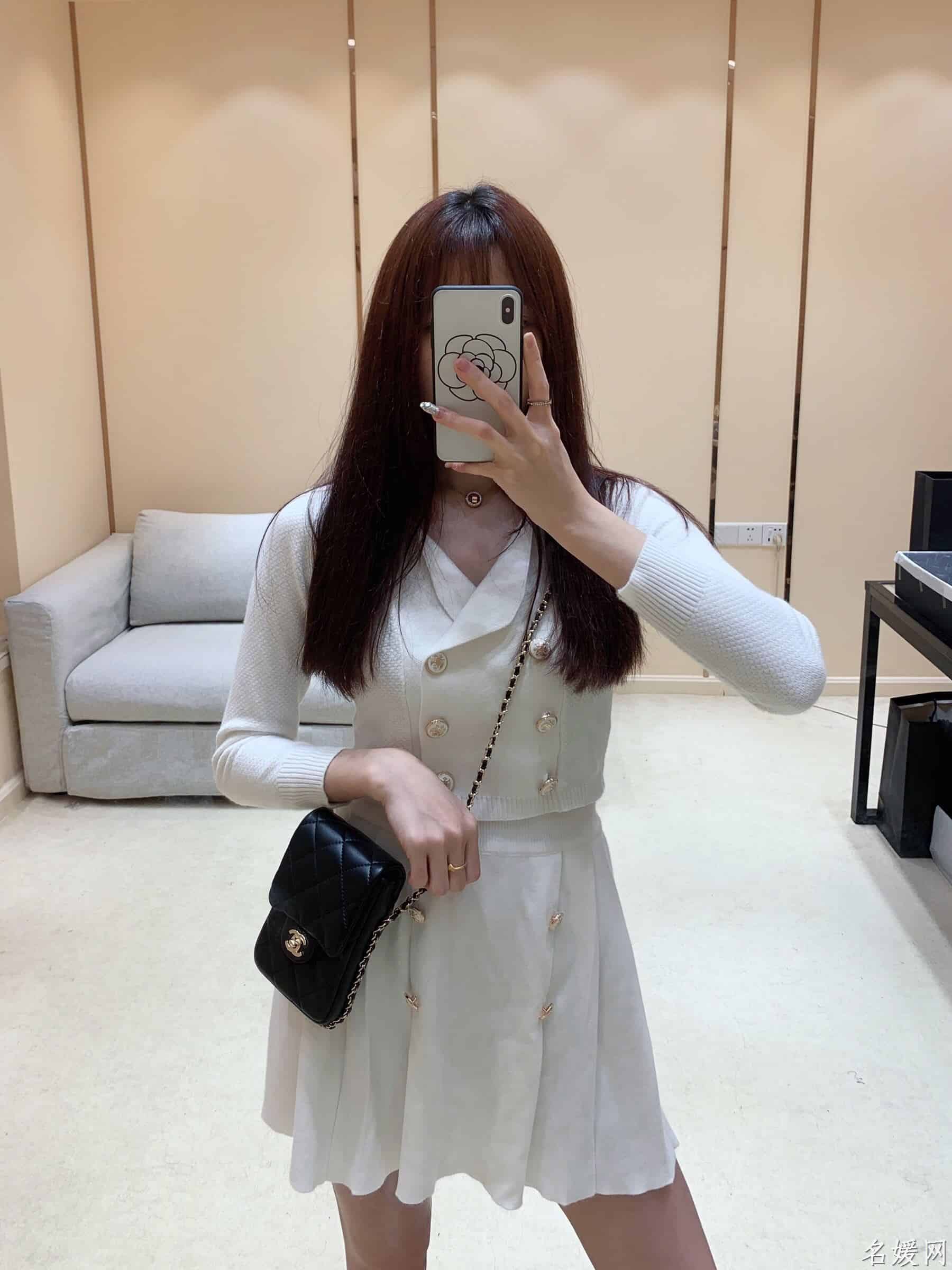 Chanel/香奈儿 2020新款珍珠字母手机包 AS1624