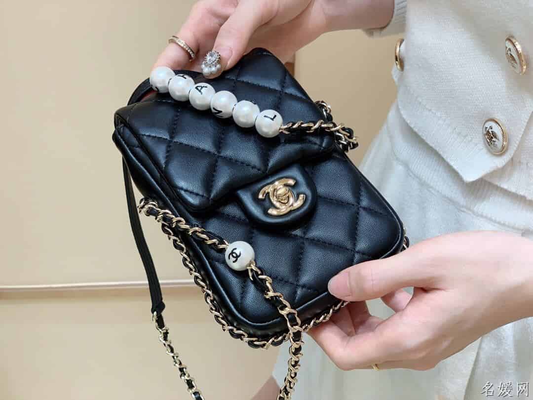 Chanel/香奈儿 2020新款珍珠字母手机包 AS1624