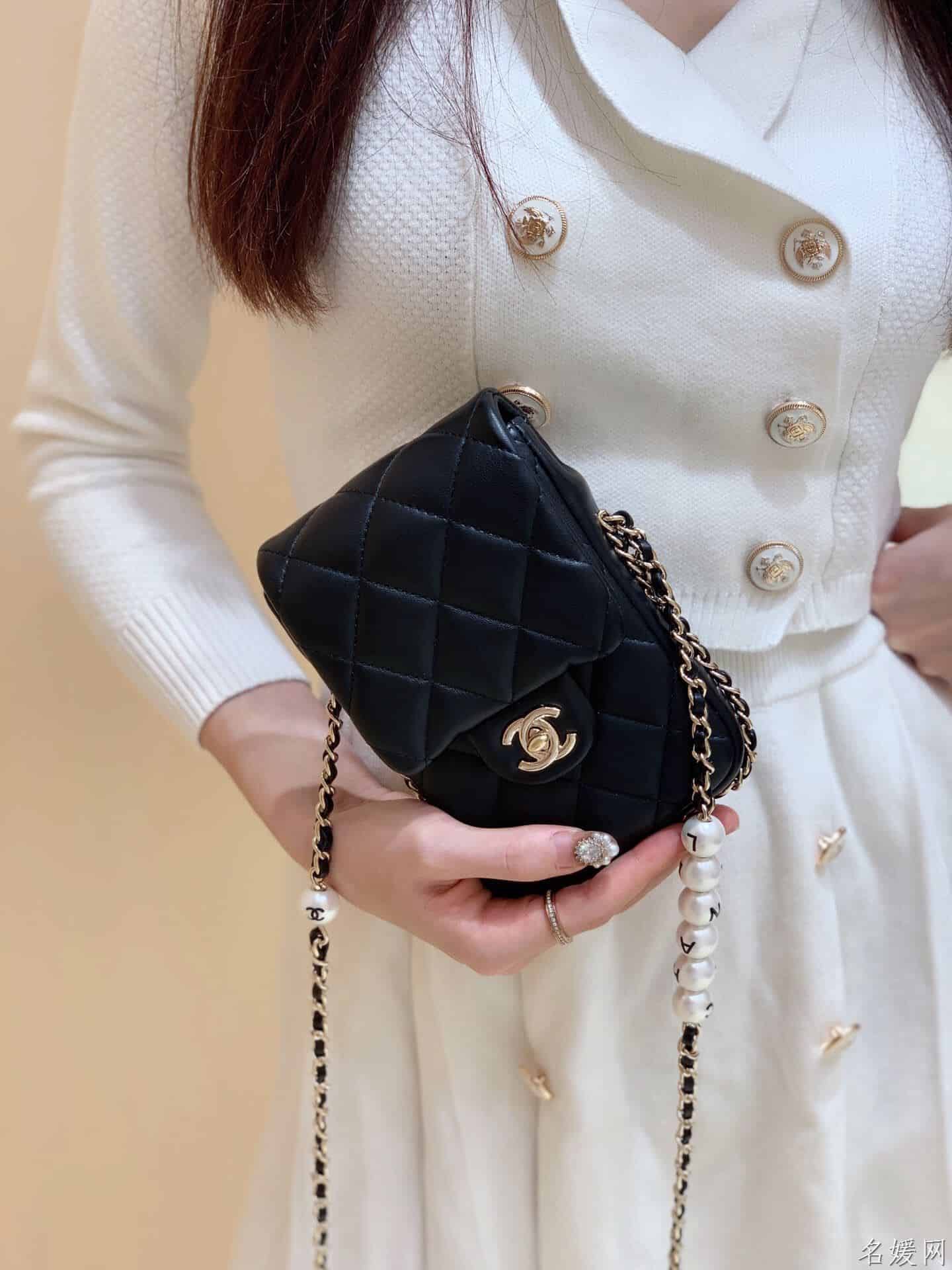 Chanel/香奈儿 2020新款珍珠字母手机包 AS1624