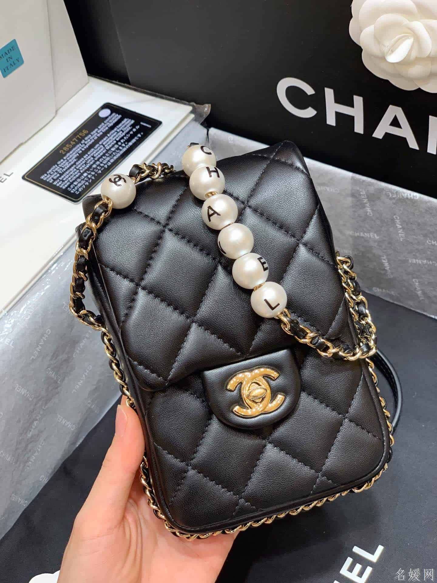 Chanel/香奈儿 2020新款珍珠字母手机包 AS1624