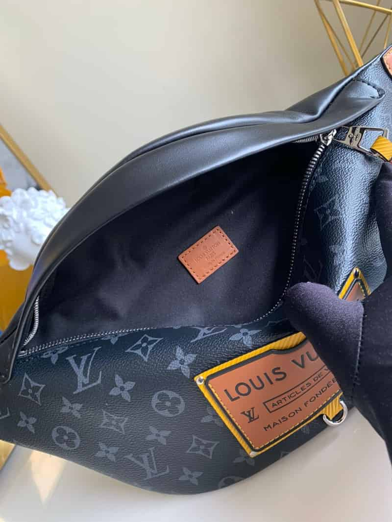 M45220 Louis Vuitton Monogram Eclipse Discovery Bumbag