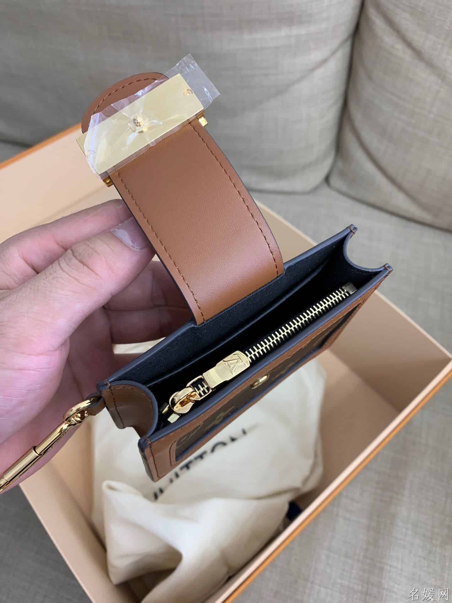 LV Dauphine达芙妮钱夹卡片套 M68751