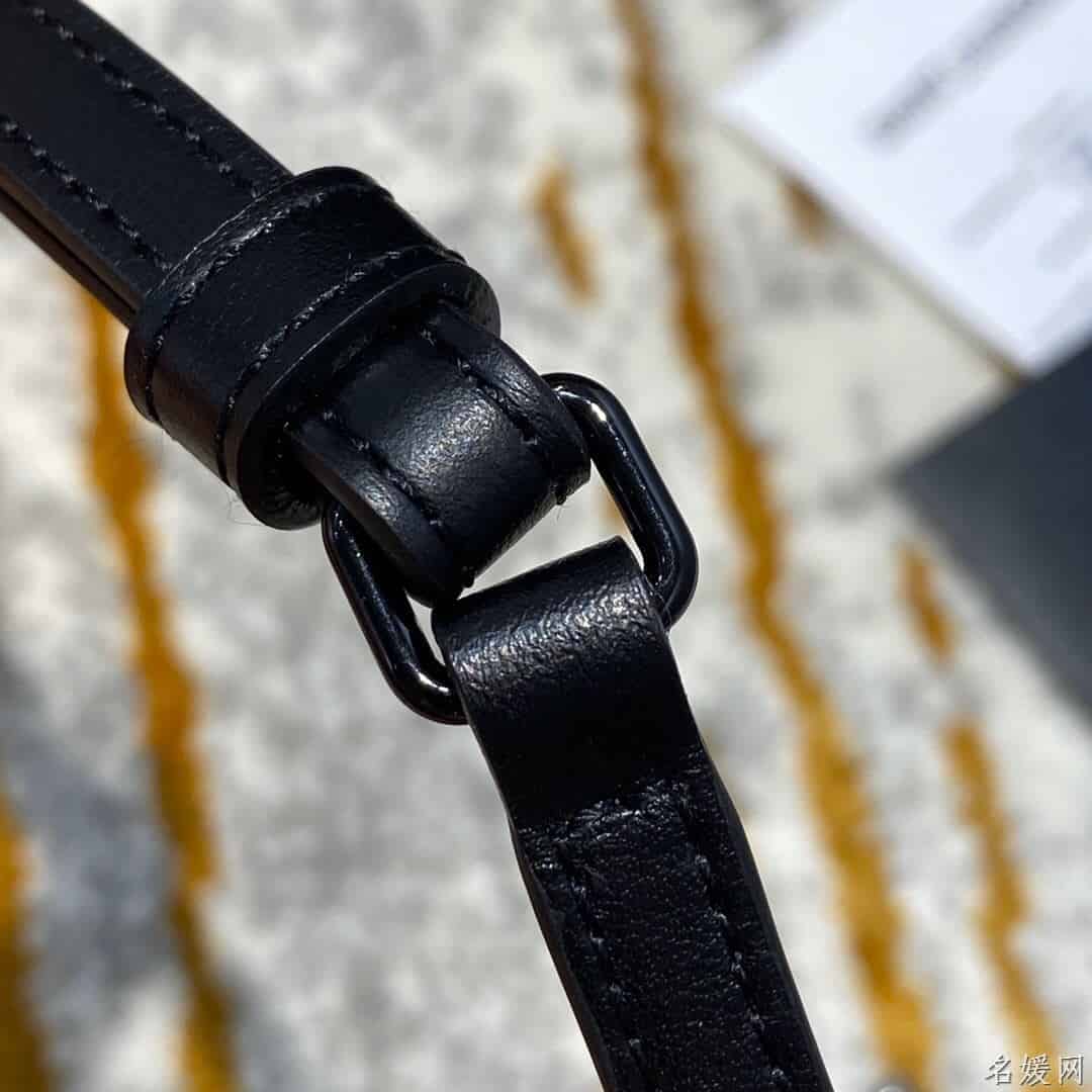 【原厂皮】YSL Y形绗缝LOULOU迷你号斜挎包 467072