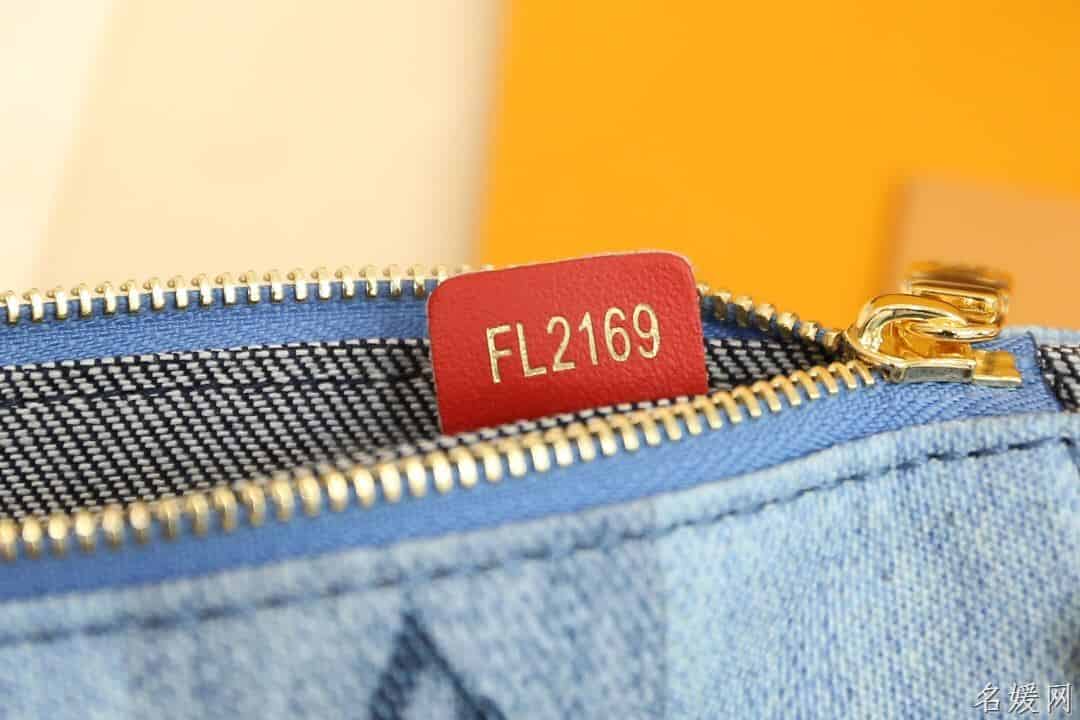 LV M44990 牛仔布五合一麻将包 三合一斜挎包