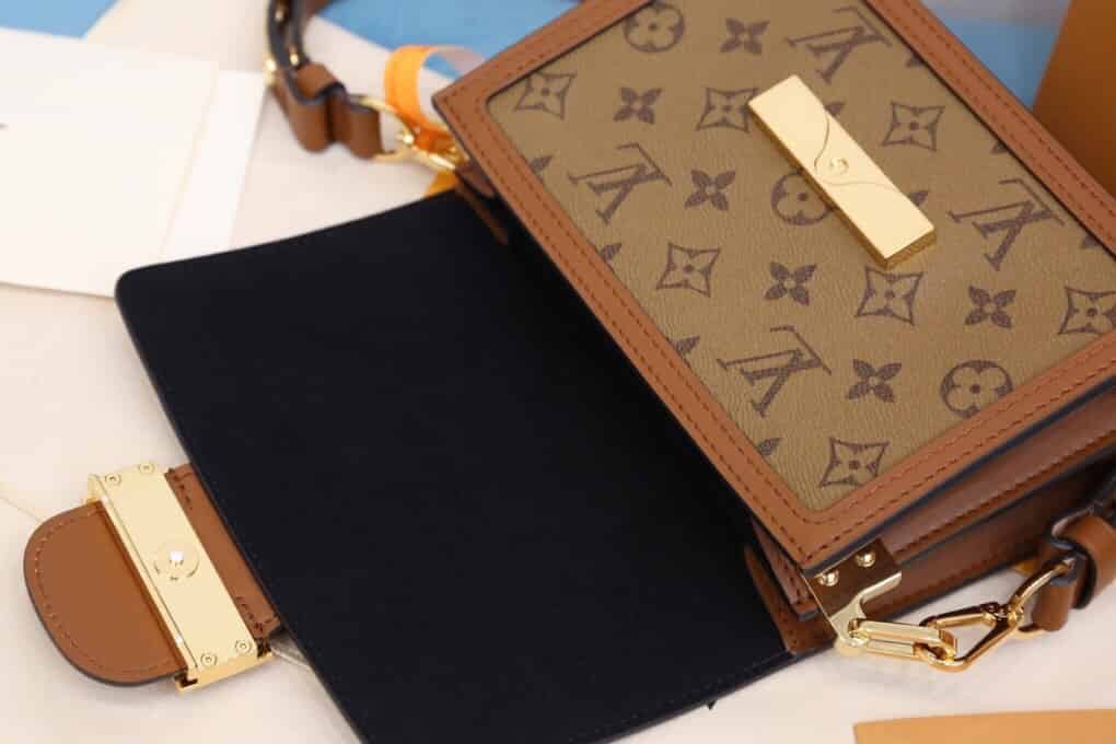 LV M44580 MINI Dauphine 达芙妮单肩斜挎包