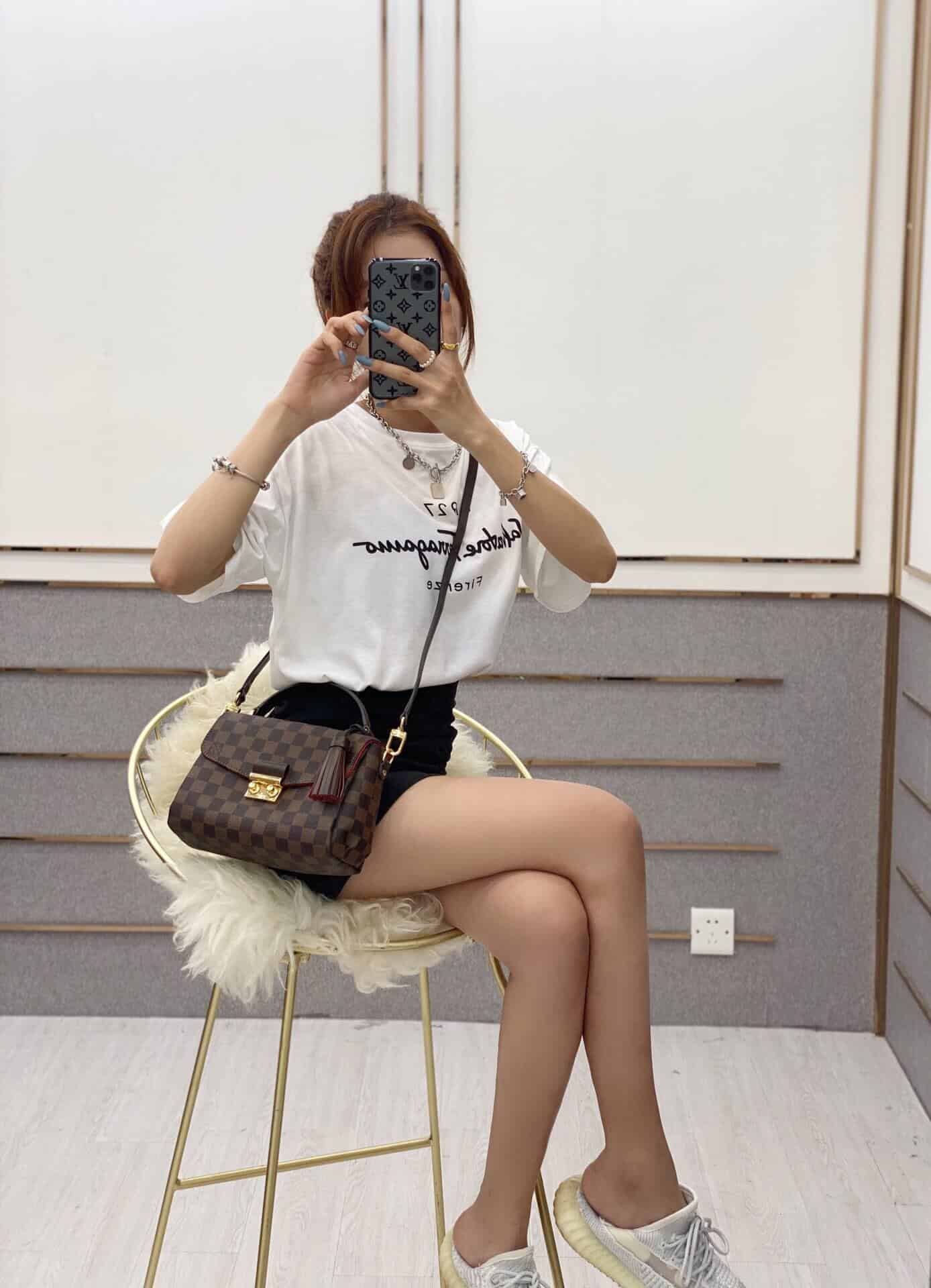 LV N53000 棋盘格Croisette邮差翻盖斜挎手提女包