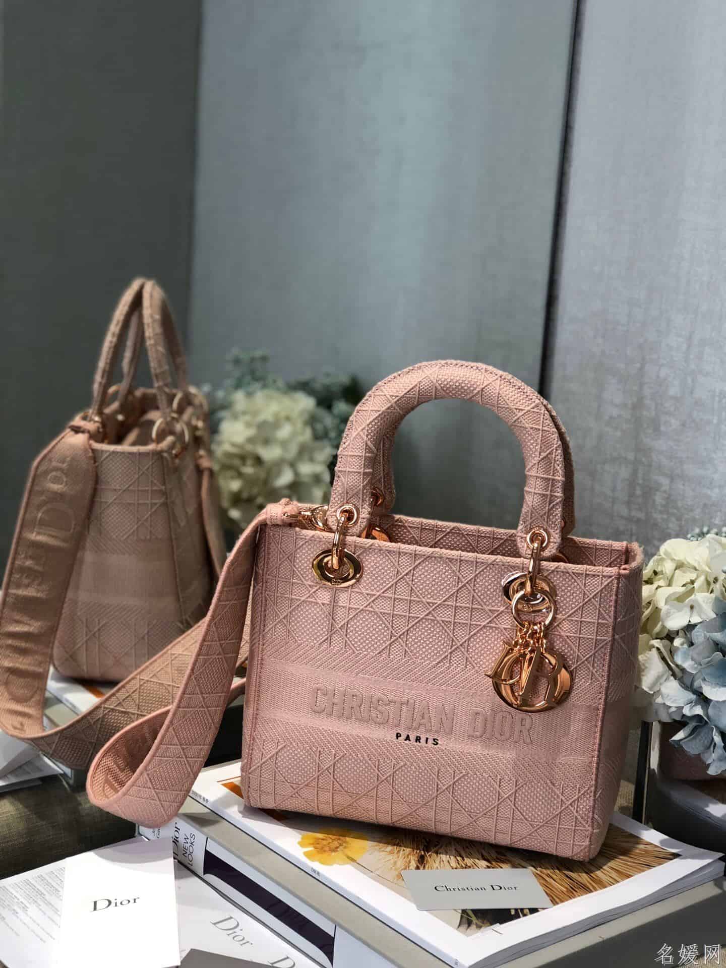 Dior/迪奥 中号玫瑰粉色刺绣藤格纹Lady D-Lite戴妃包 M957