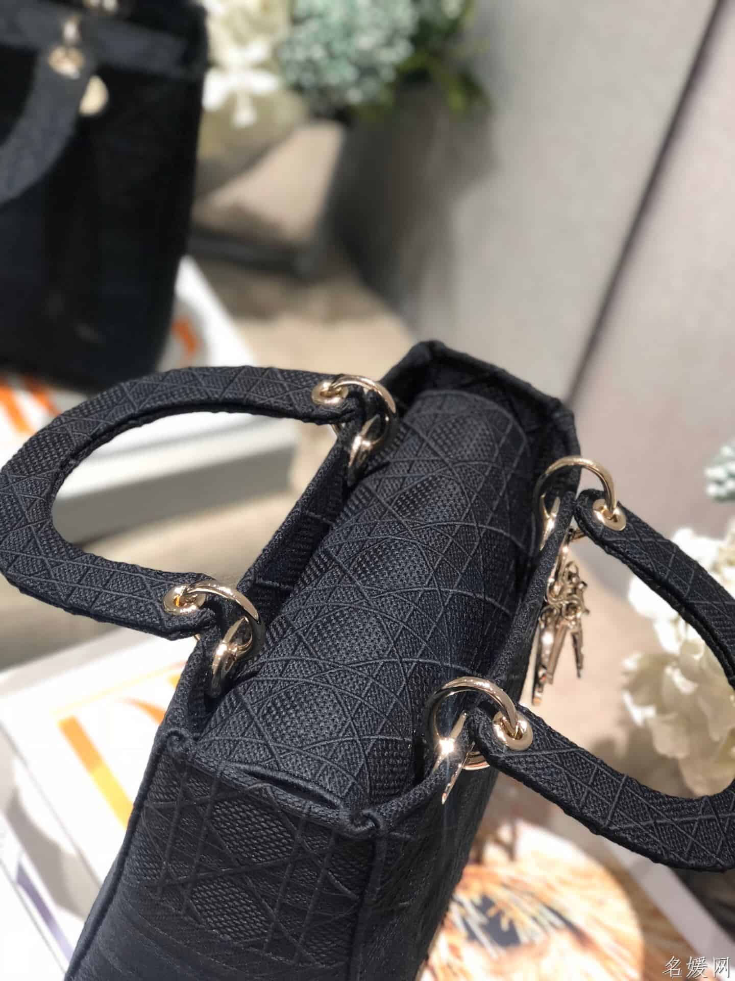 Dior/迪奥 中号黑色刺绣藤格纹Lady D-Lite戴妃包 M989